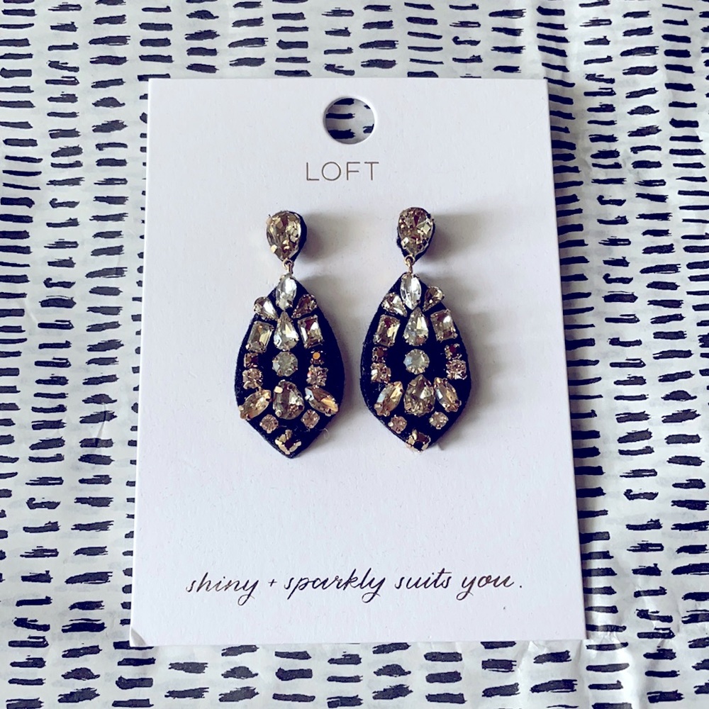 {Loft} Sparkly earring!
